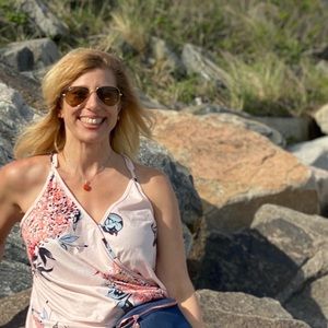 Meet your Posher, Gina